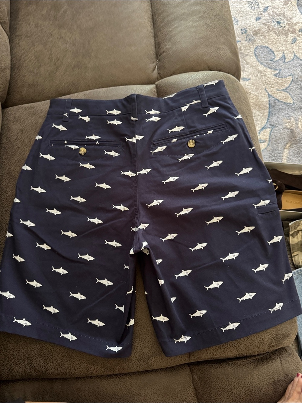 Boca Classics Shorts - Shark Print - Men’s Size 32 - Picture 2 of 3